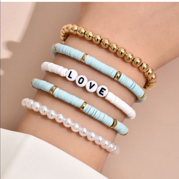 OMG CUTE SUMMERY BRACELETS!send me a message for purchasing or more information - Picture 7 of 7